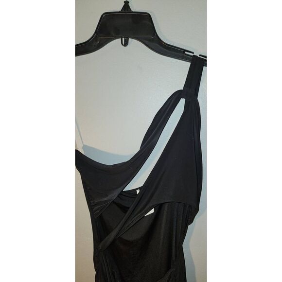 Uptown Cut Out Dress - Picture 5 of 6